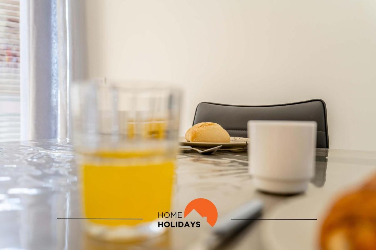 #164 Saradel 42 By Holidays Apartment