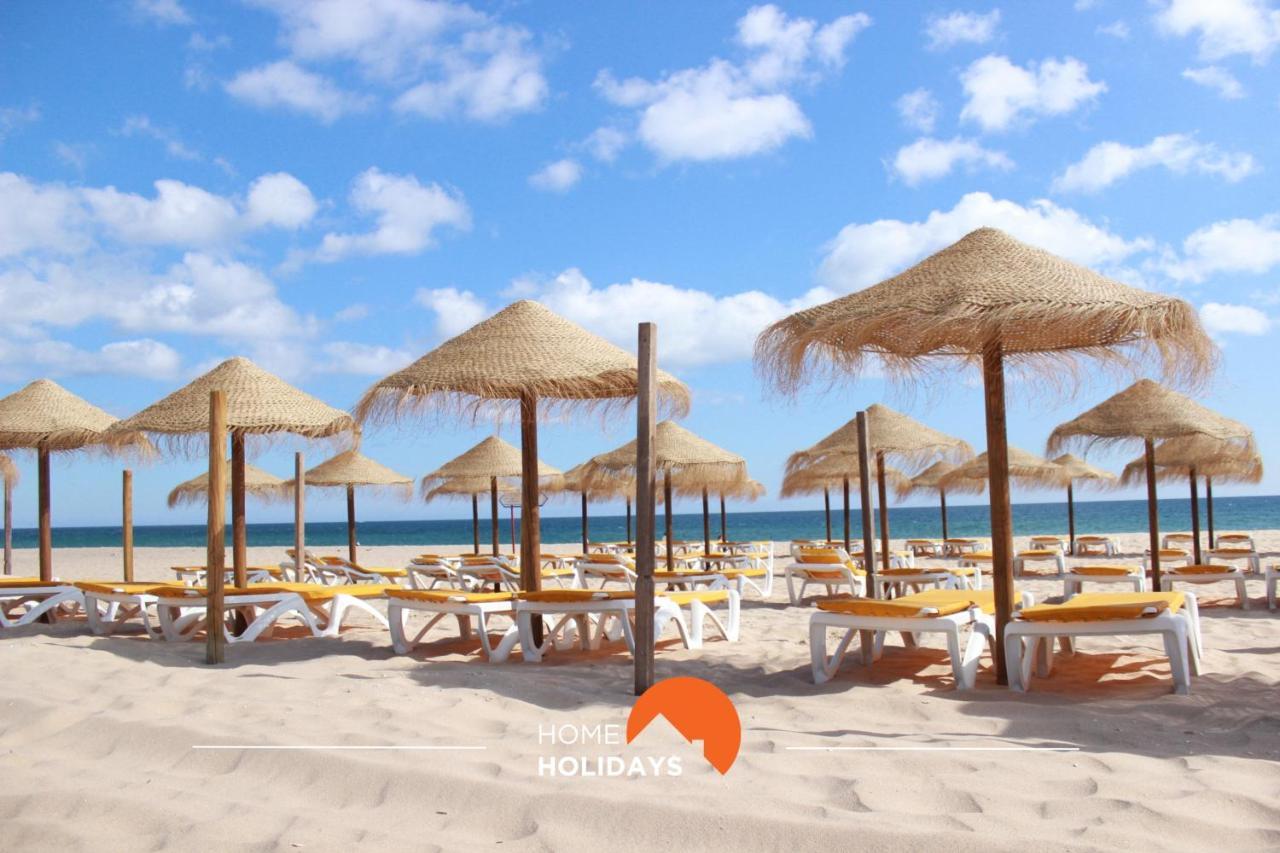 #164 Saradel 42 By Holidays Apartment *
